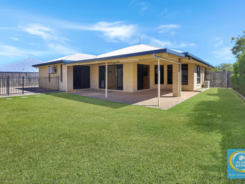 SPACIOUS FAMILY HOME WITH FULLY SECURE PRIVATE REAR YARD