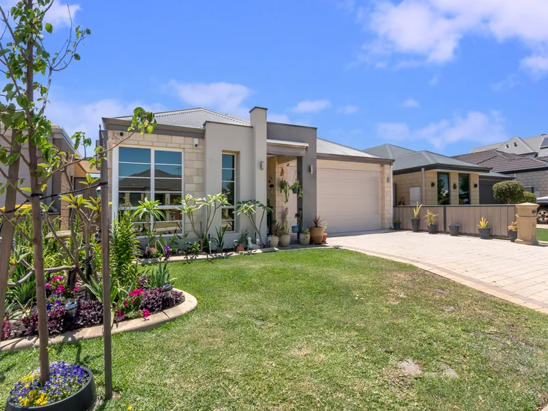 Low Maintenance Home in Caladenia School Zone!