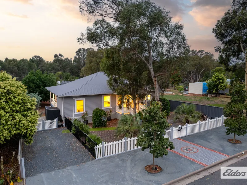 'Queenslander in Victoria