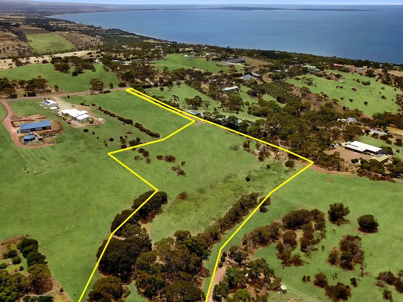 Build your future on 6.5 acres!