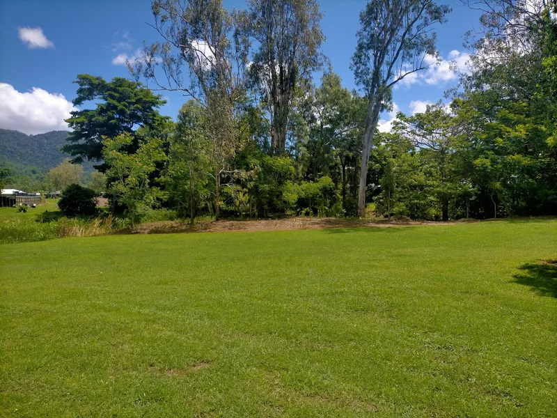 Ease Of Building On Easy Care Block Of 619m2