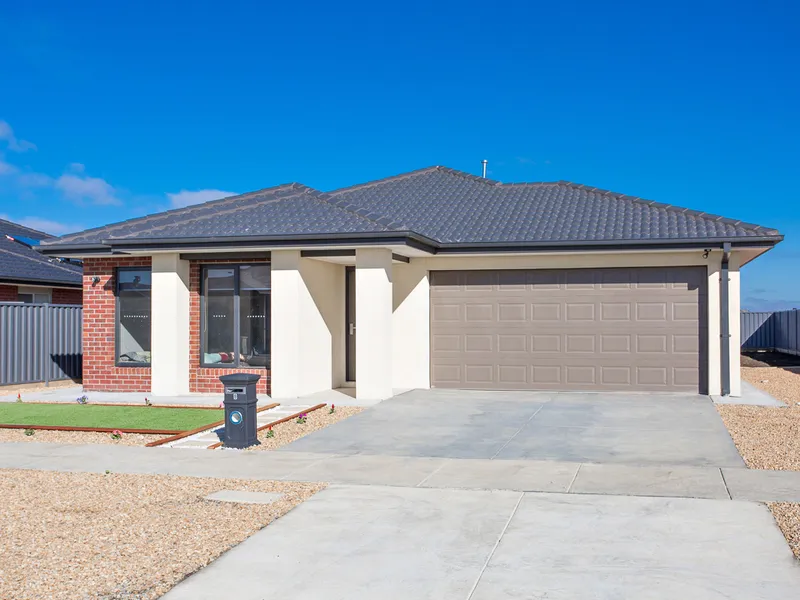 New 4 bedroom Family Home in Popular Location