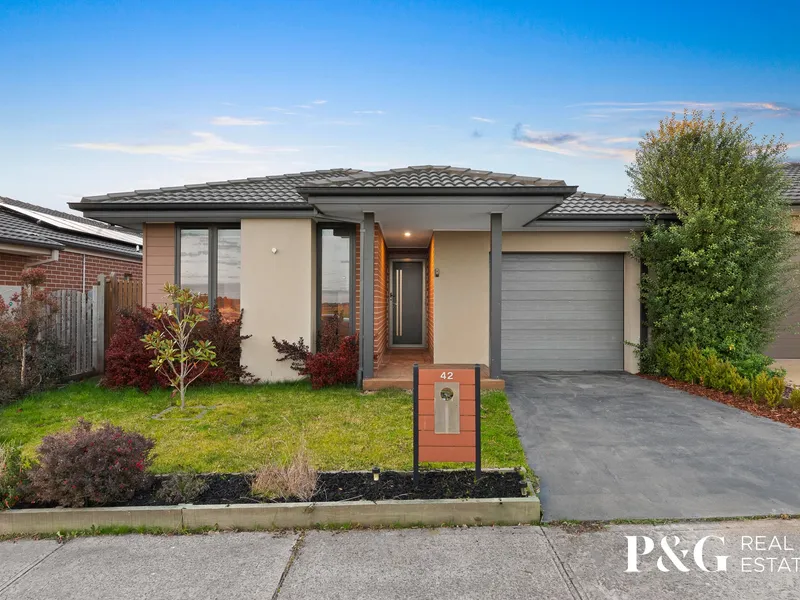 Modern Comfort In The Heart of Meridian Estate!