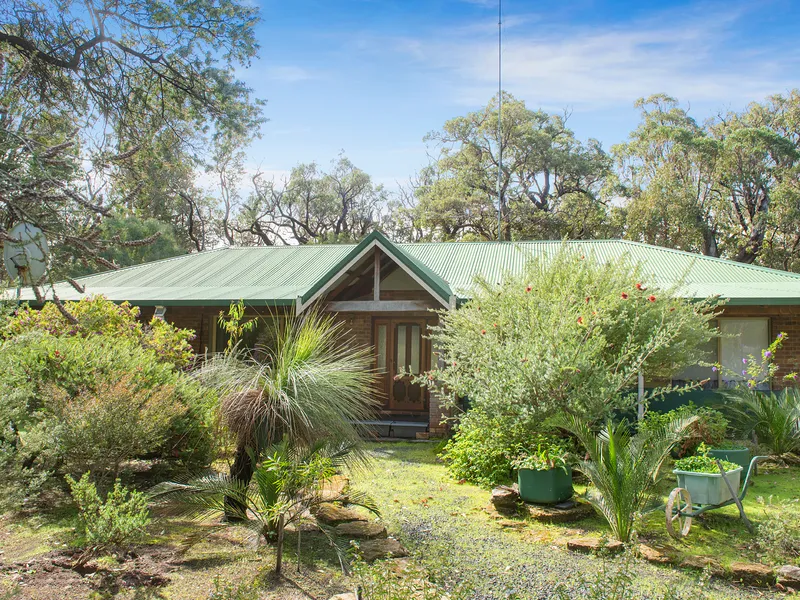 PRIVATE ISLAND OF COMFORT AND CHARM!