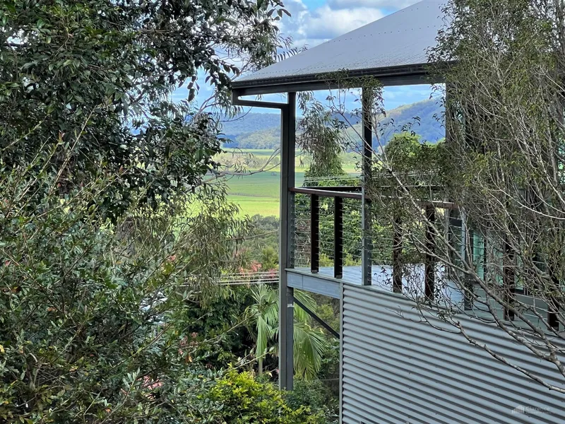 Private Treetop Retreat