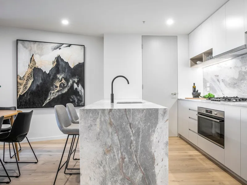 Secluded Sophistication: Discover Urban Living at Bloom's 1-Bedroom Haven