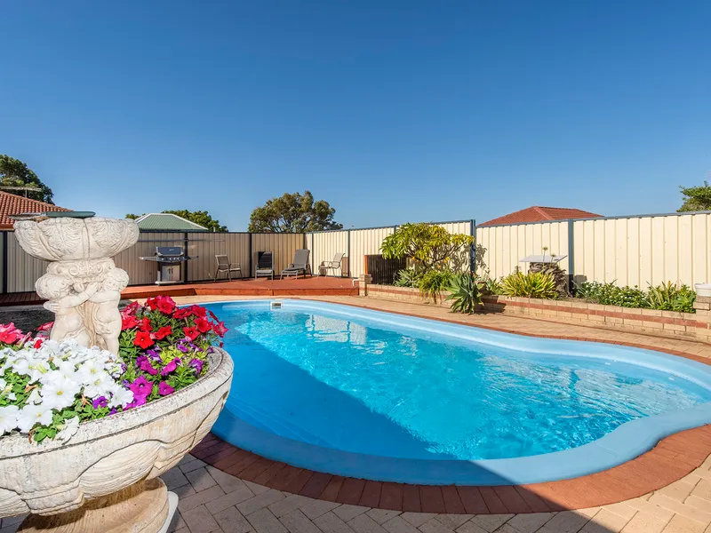 Light, Bright, Entertainers Delight