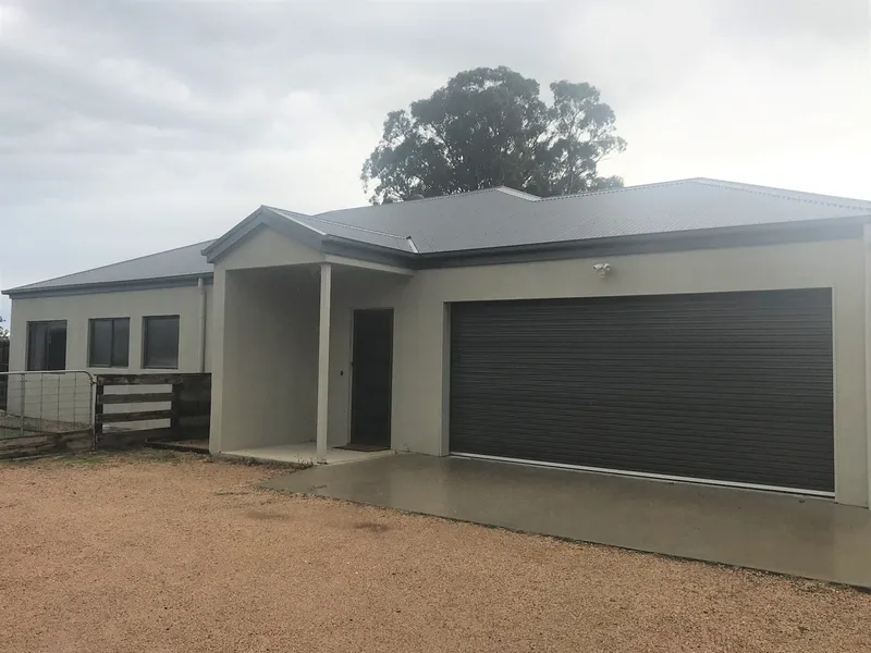 Modern townhouse in quiet location