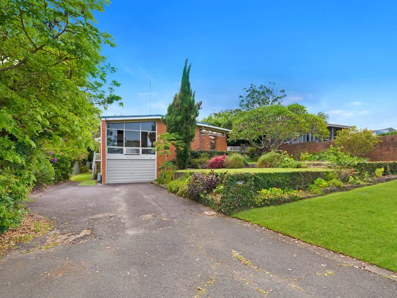 LOCATION, LOCATION ... LARGE 769m2 LAND ... HIGHLY-SOUGHT 