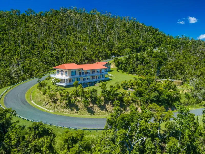 Large seaview home in security estate