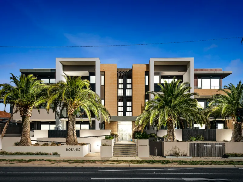 Ground-floor style in the exclusive Botanic apartment complex.