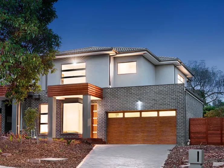 LUXURY LIVING AT ITS FINEST!