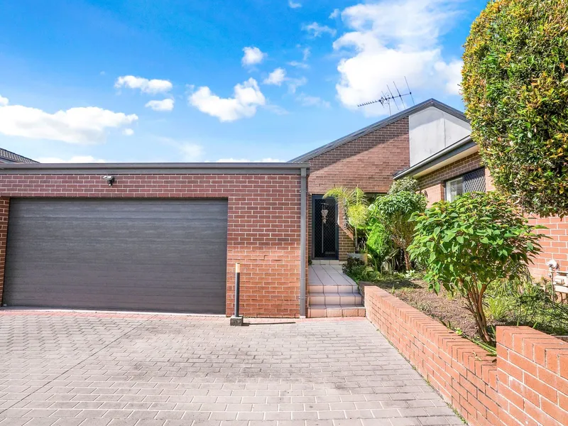 Charming Single Level Villa