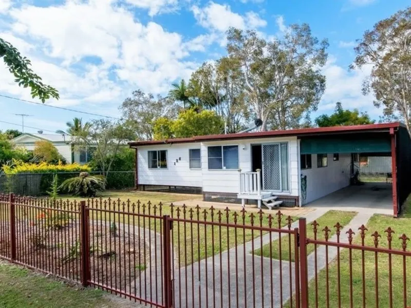BEACHMERE BEAUTY WITH NEW POWERED SHED