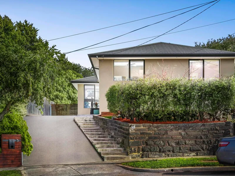 Beautifully Updated On A Sizeable Block!