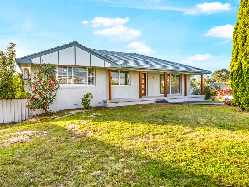 Discover Modern Comfort at 1 Amaroo Drive, Taree West!