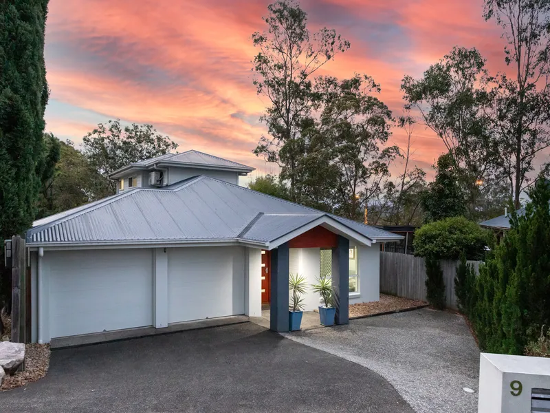 MITCHELTON FAMILY LIVING