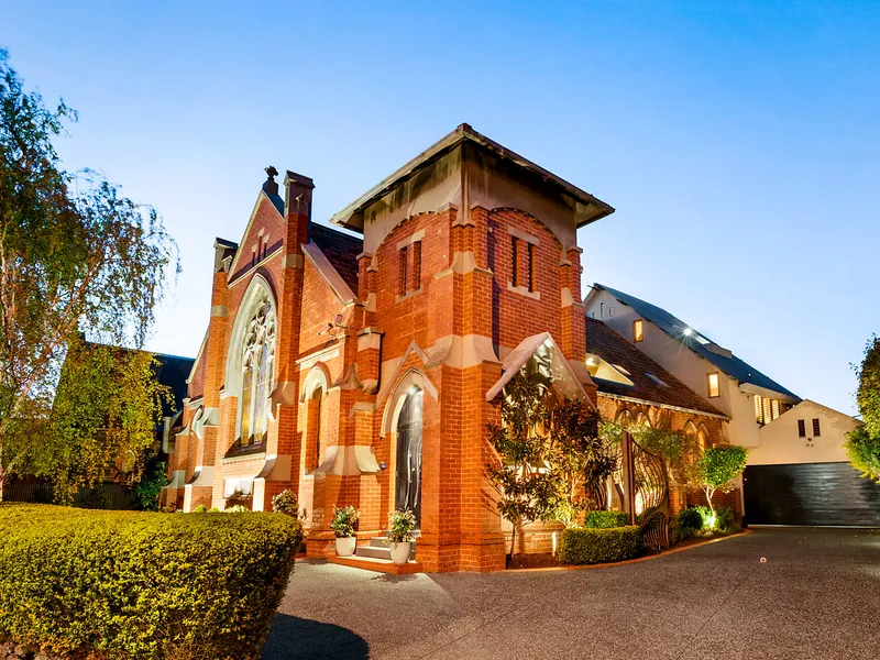 Iconic Residence Of The Utmost Sophistication