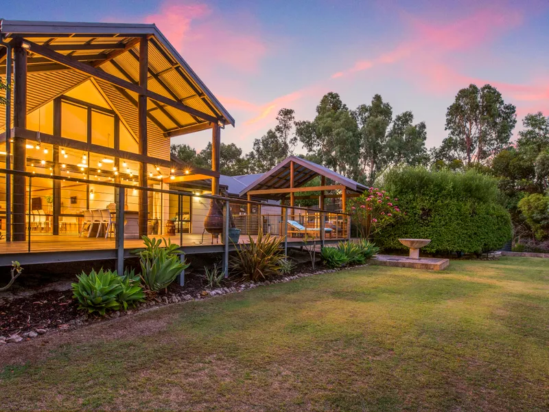 OCEAN VIEWS IN A PREMIER LOCATION! - UNDER OFFER