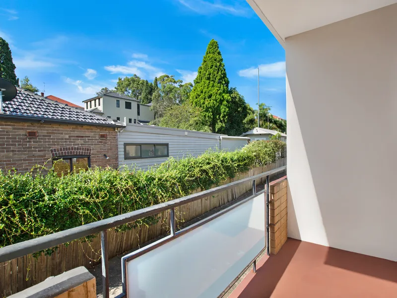 Sundrenched Apartment in Popular Coogee