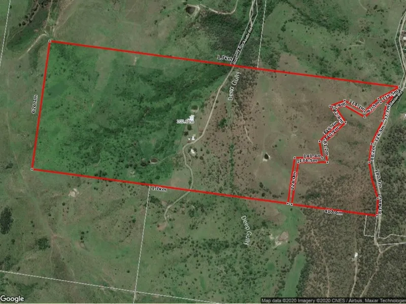 253 ACRES, GRAZING, HOUSES, VIEWS - WORTH A LOOK.