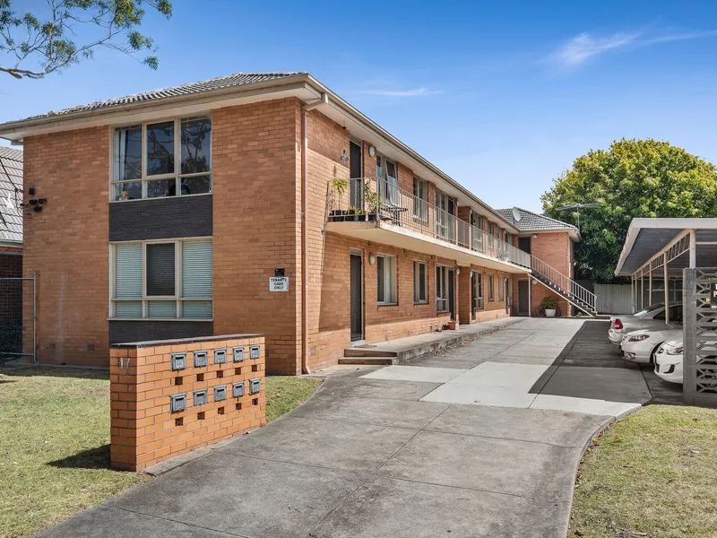 Sunny one bedroom delight