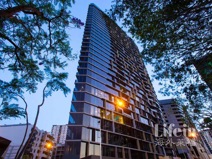 2 Bedroom 2 Bath Apartment at Brisbane One Available Now