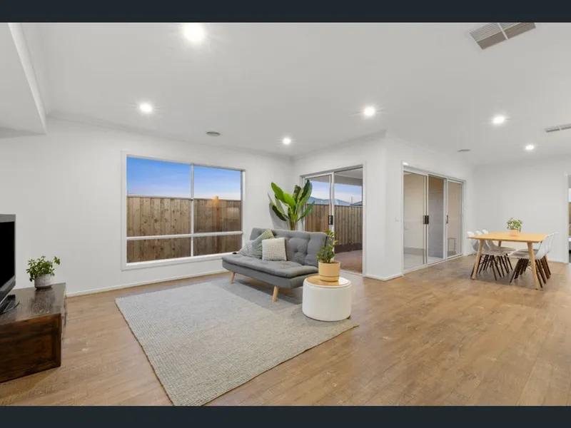 STUNNING ONE OF A KIND HOME IN ARMSTRONG CREEK