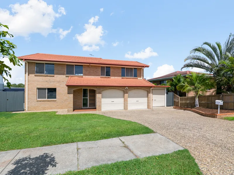 Modern Elegance in Carindale: Your Perfect Family Sanctuary