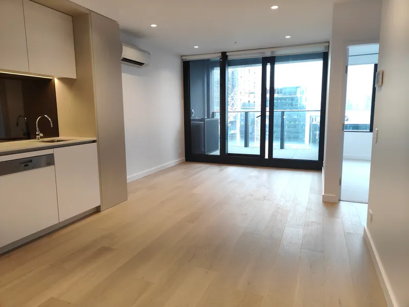 BRAND NEW 2 BED 1 BATH in Melbourne Quarter