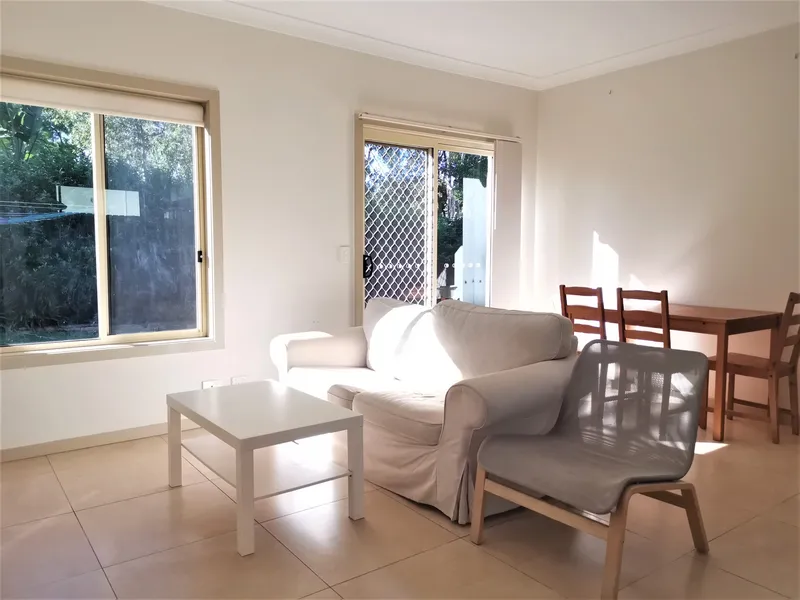 Well presented 2 bedroom granny flat