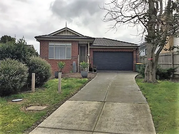 Cosy three bedroom unit!