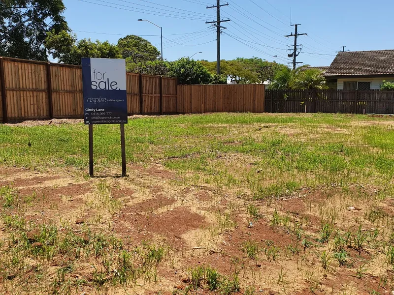Attention Builders & First Home Buyers-Affordable Land in central Kallangur & only 30km from the CBD