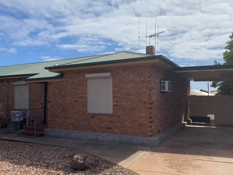 A NICE SPOT TO SET YOURSELF UP !