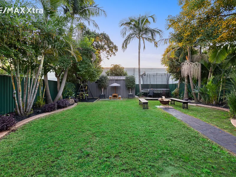 R4 Zoning - Attention investors & Large Families Gorgeous 3 bed home+Teenagers Retreat