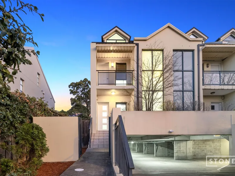 Full Brick Townhouse with Epping West Public School Catchment