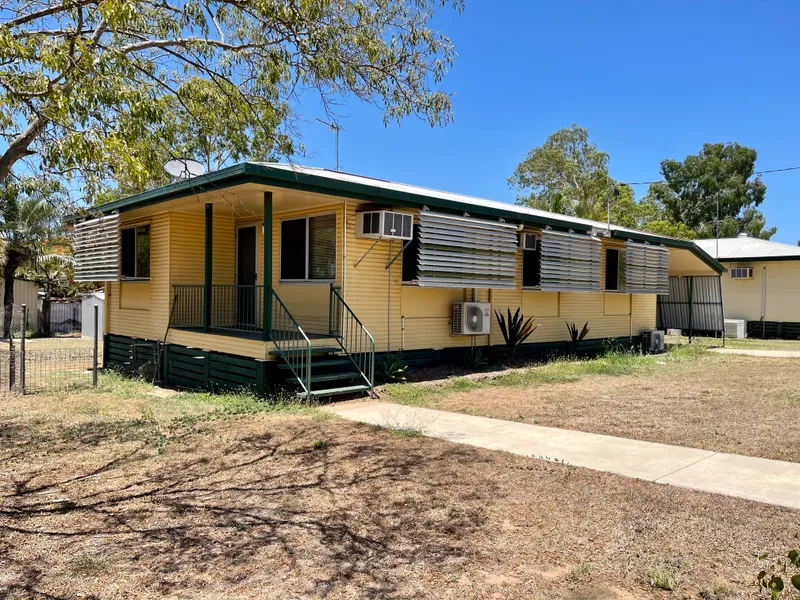 FULLY AIRCONDITIONED WITH 3 BUILT-IN BEDROOMS