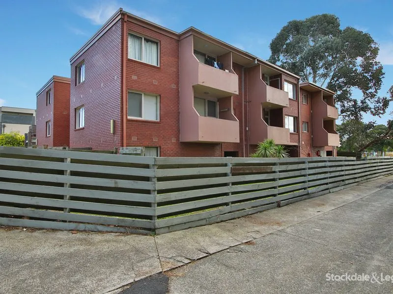 North Facing Apartment in Box Hill High School Zone (STSA)
