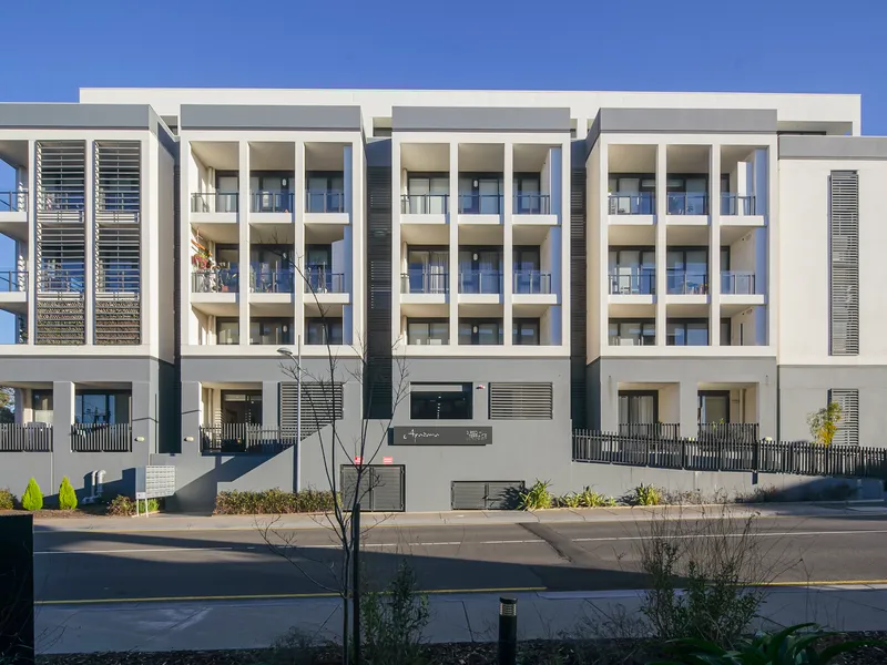 Convenient and Contemporary Easy Living Atop Cherry Hill