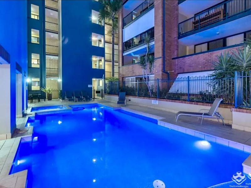 Great Location! $700 Fully Renovated with New furnished apartment