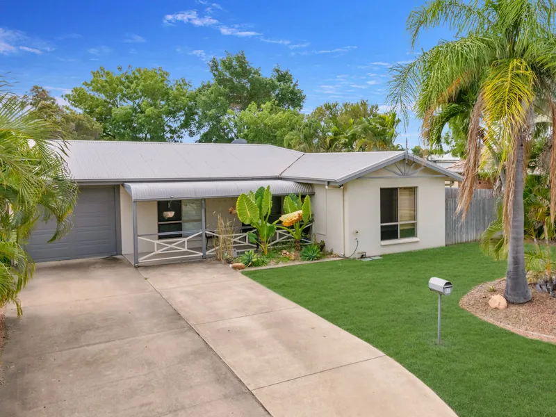 Who is looking for a huge powered shed on a 1062sqm block?? Be quick to view this neat & tidy 3 bedroom home that has it all!!
