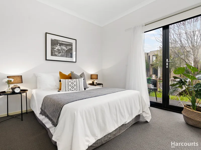 Picture Perfect in Metro Village!!!