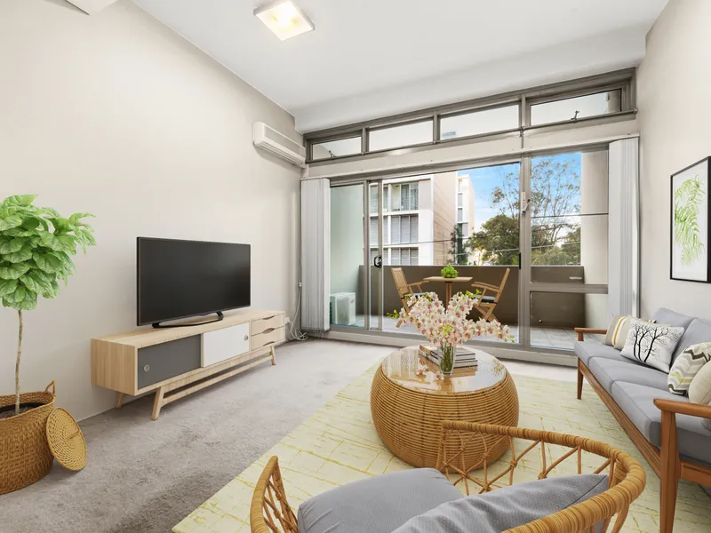 Stylish split-level apartment in the heart of Maroubra!