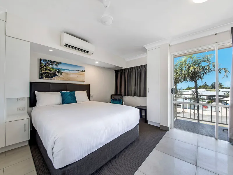 Holiday by the beach and earn a great income.