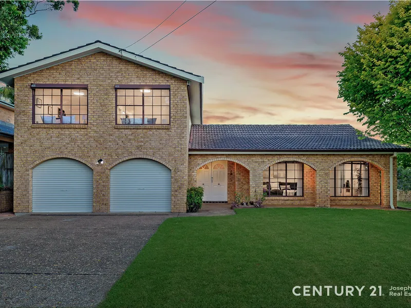 CONVENIENT LOCALE, WALK TO SHOPS & CHERRYBROOK TECHNOLOGY HIGH SCHOOL