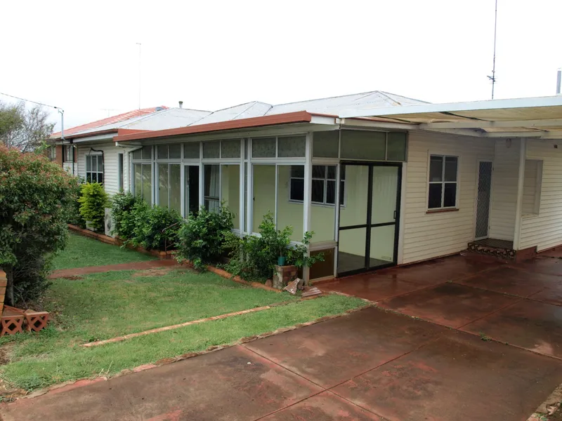 3 Bedroom Investment Home - Great Location