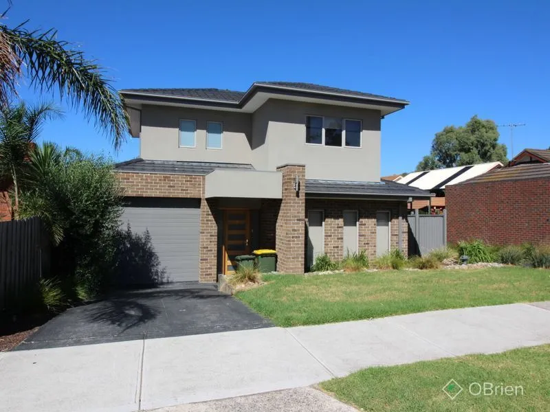 Modern three Bedroom Townhouse  
