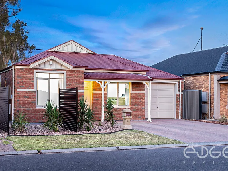 Quaint yet Modern Family Home in an Idyllic Location!