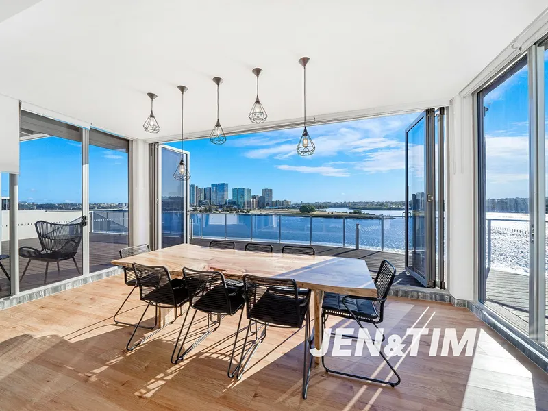 A DOUBLE WATERFRONT HOME | EVEN WE DIDN'T KNOW A WATERFRONT HOME LIKE THIS EXISTED IN RHODES!