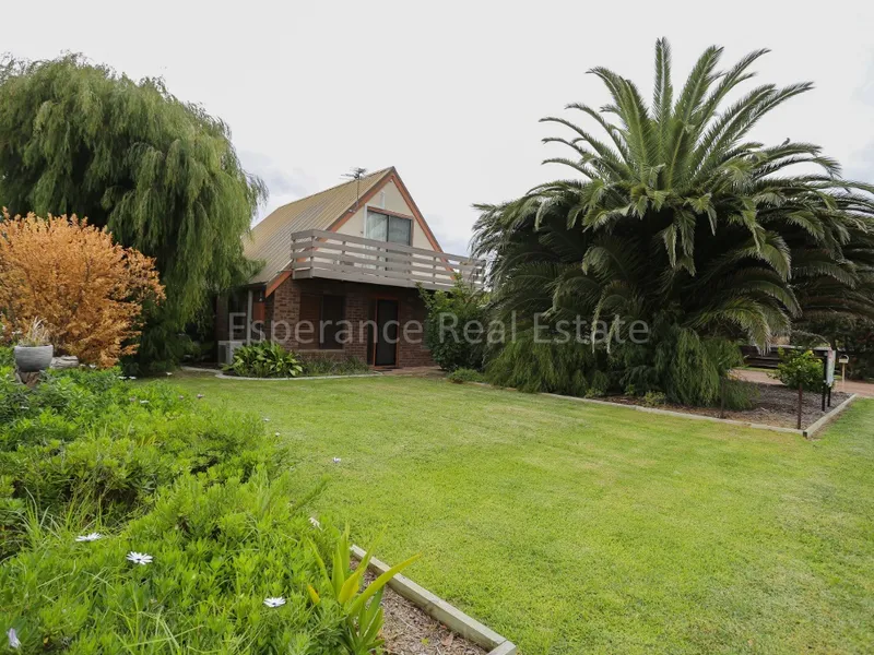 Tranquil Cottage Feel